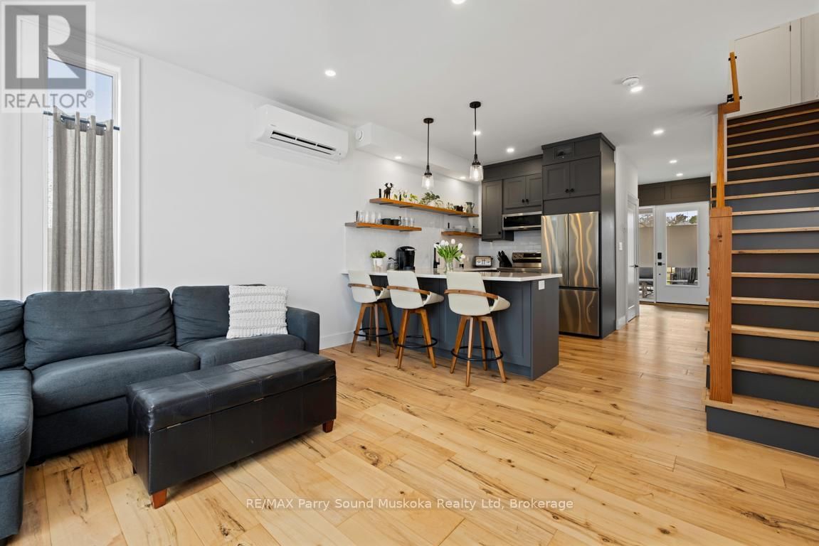 98 JAMES STREET Image 14
