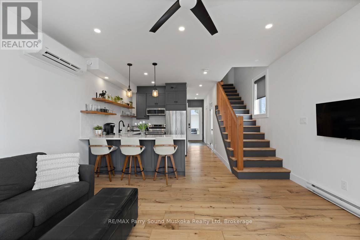 98 JAMES STREET Image 15