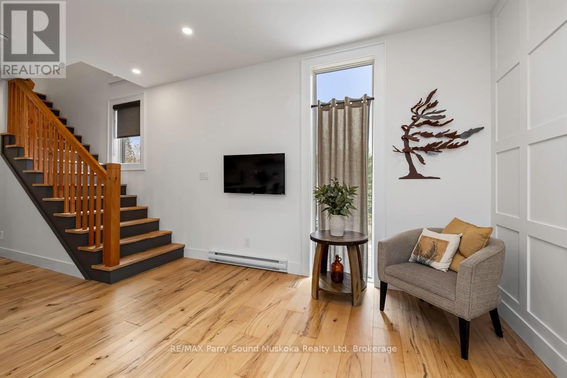 98 JAMES STREET Image 27