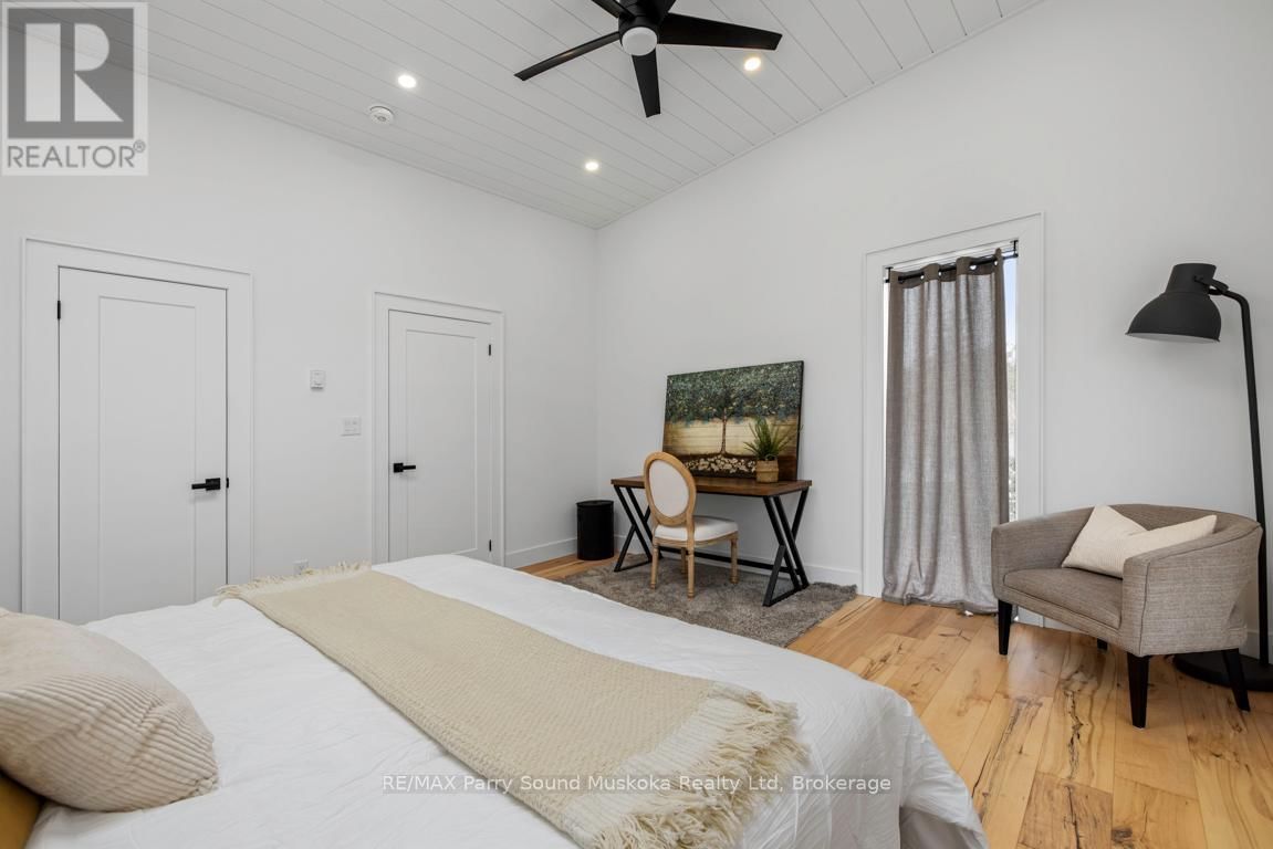 98 JAMES STREET Image 30
