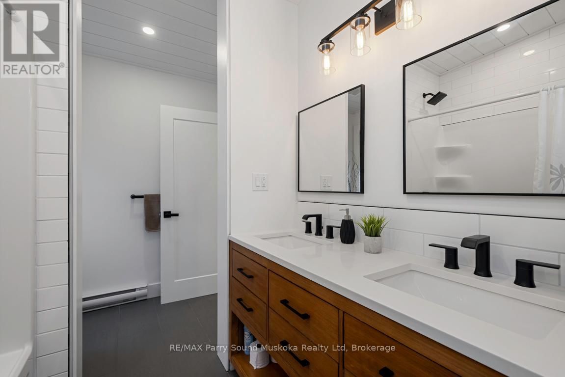98 JAMES STREET Image 33