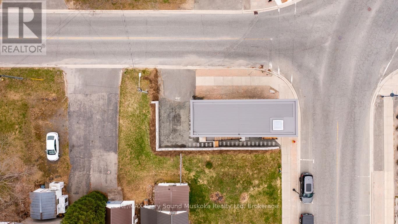 98 JAMES STREET Image 47