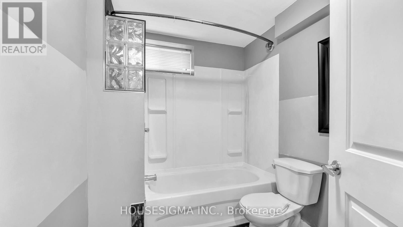 LOWER - 66 GRAND AVENUE Image 17