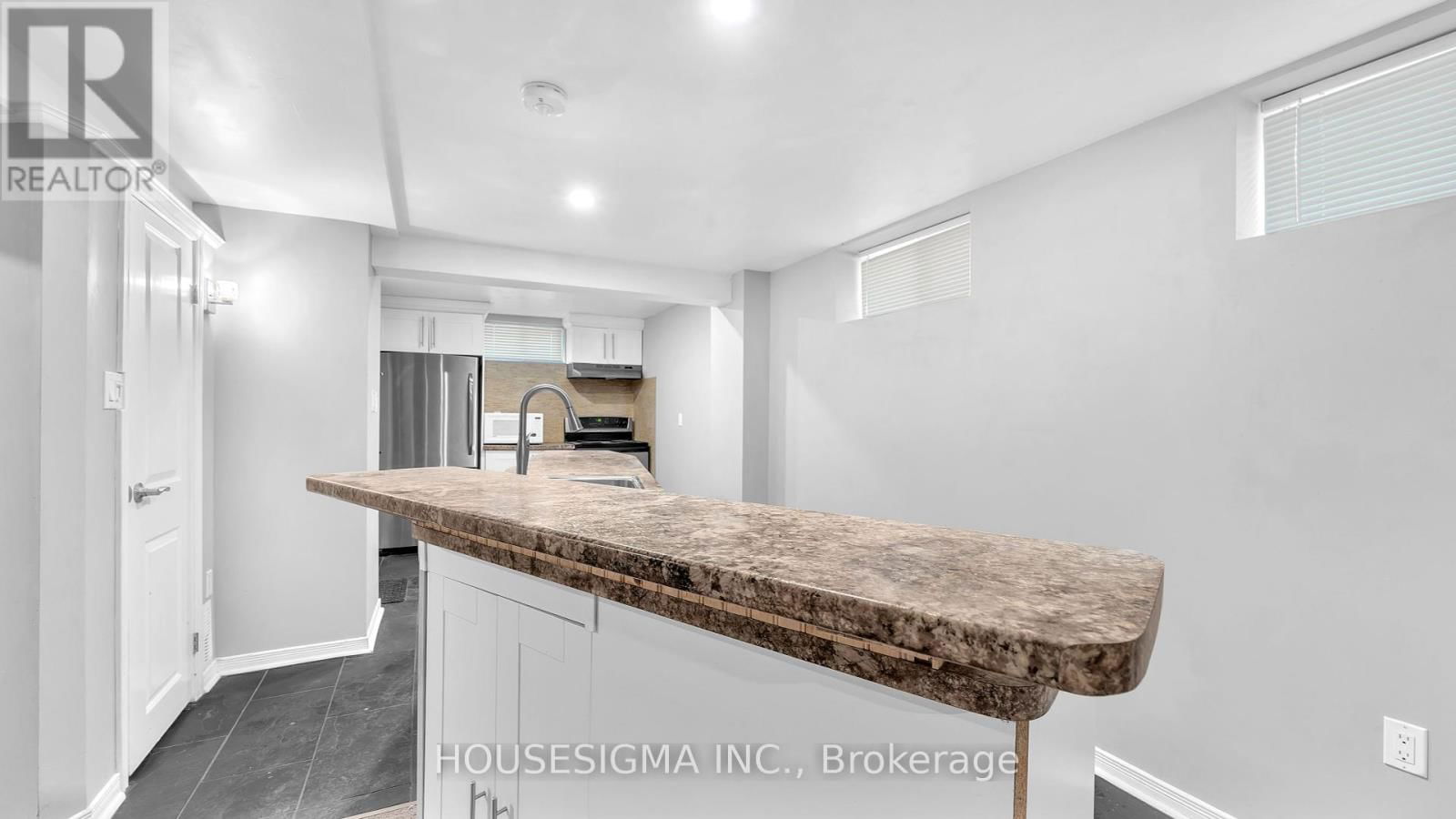 LOWER - 66 GRAND AVENUE Image 9