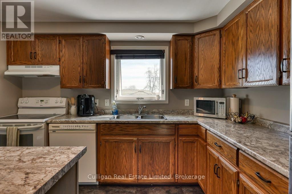 110 MAIN STREET Image 8