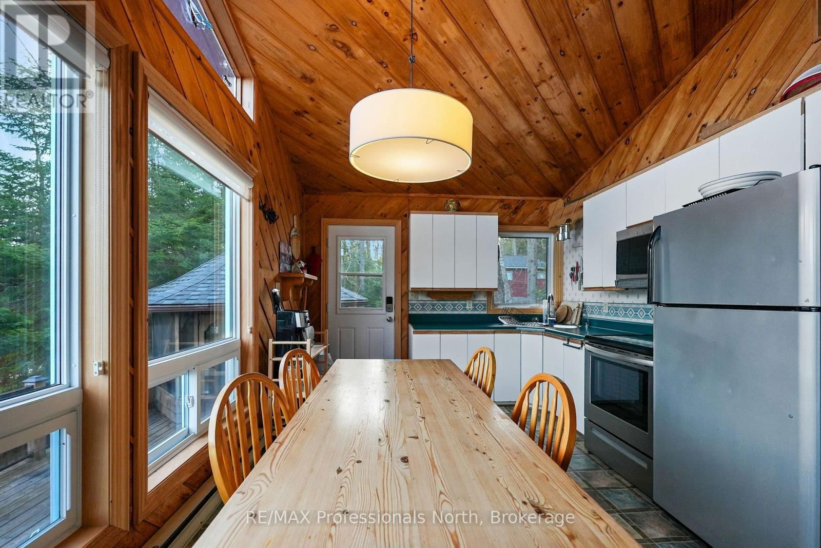 1218 WAXWING DRIVE Image 32