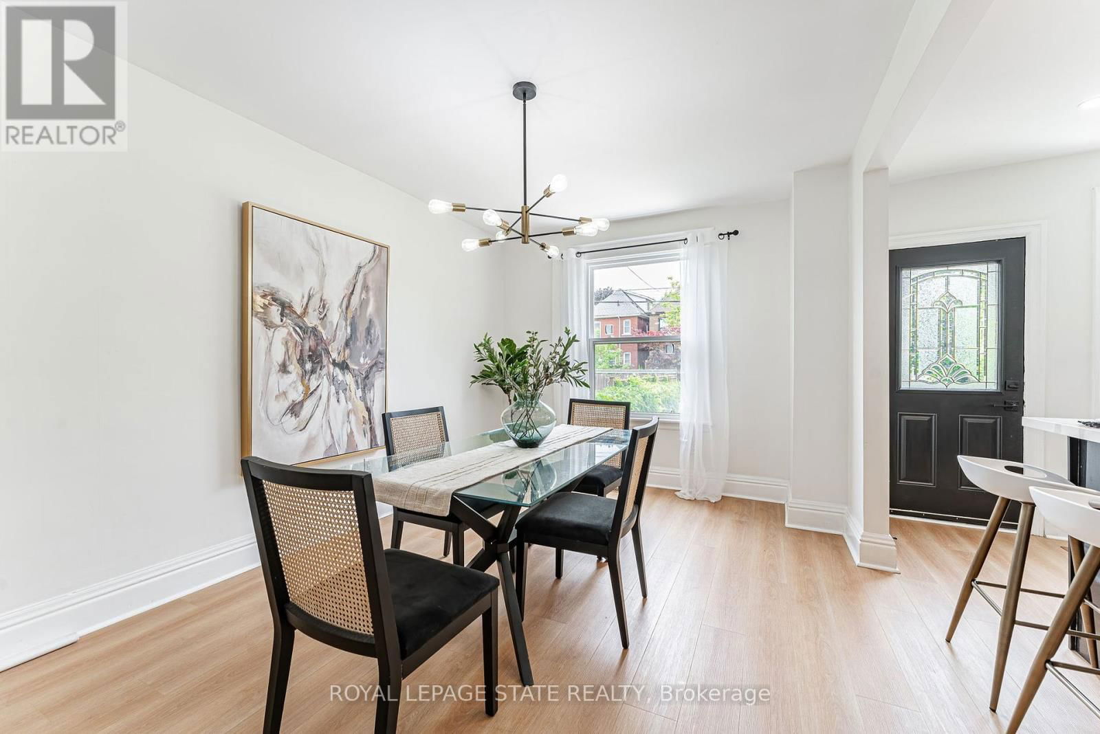 15 BARNESDALE AVENUE NORTH Image 11
