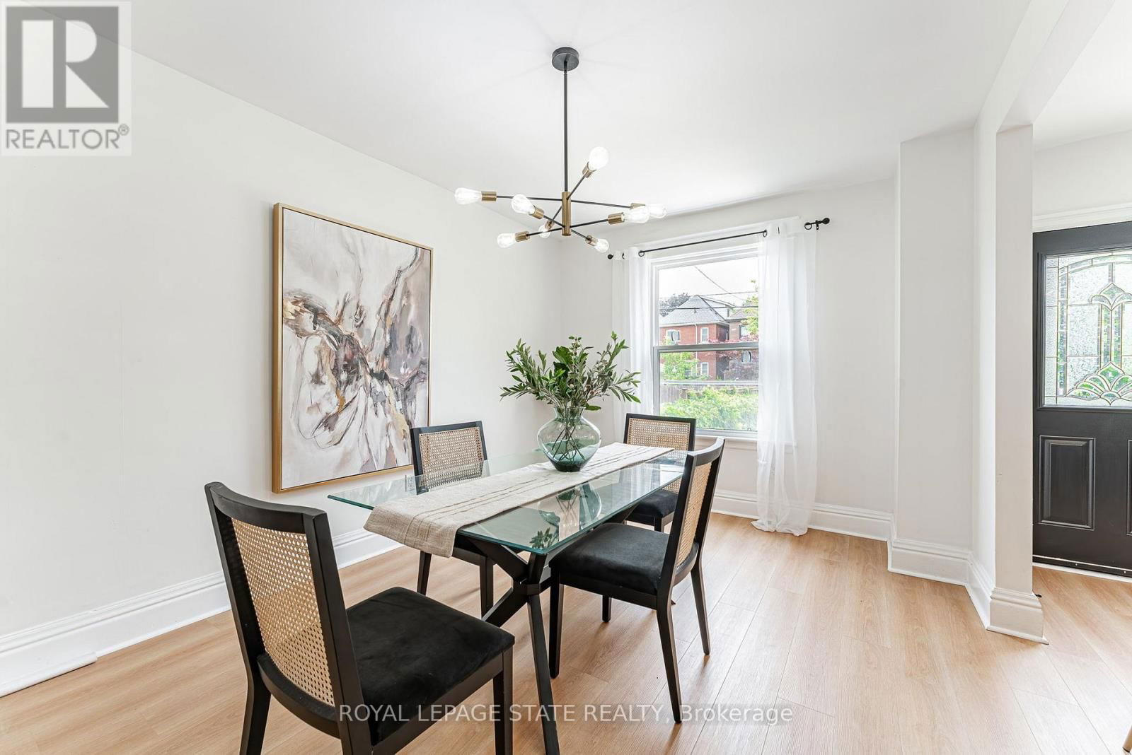 15 BARNESDALE AVENUE NORTH Image 12