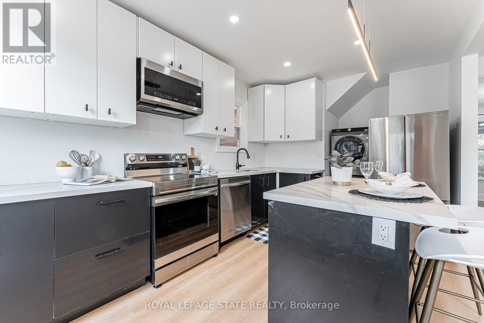15 BARNESDALE AVENUE NORTH Image 17