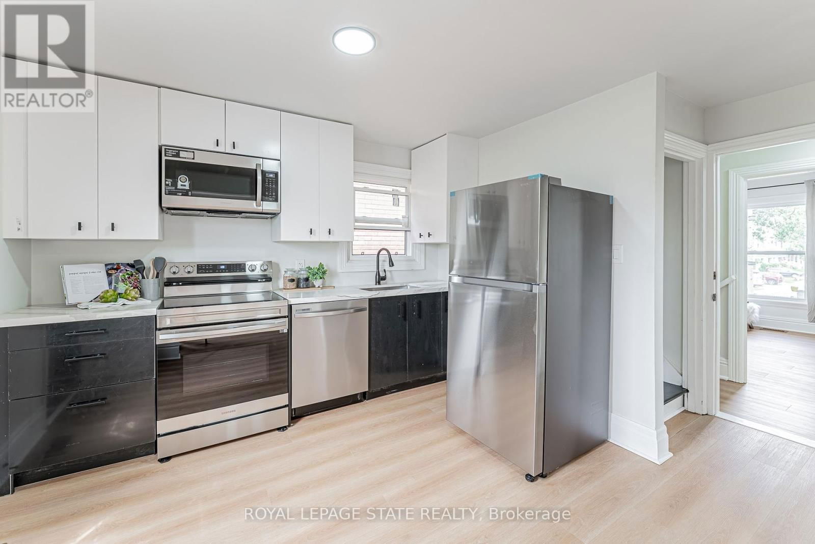 15 BARNESDALE AVENUE NORTH Image 26