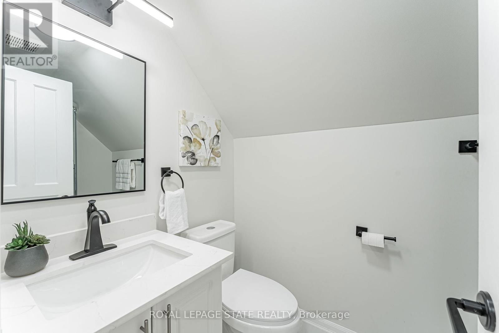 15 BARNESDALE AVENUE NORTH Image 30