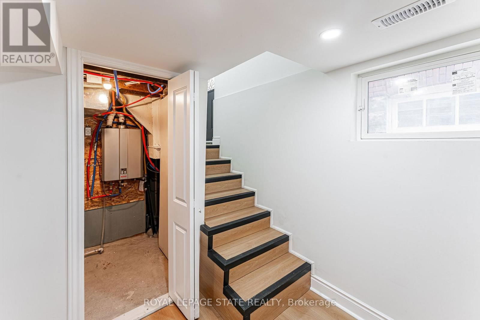 15 BARNESDALE AVENUE NORTH Image 34