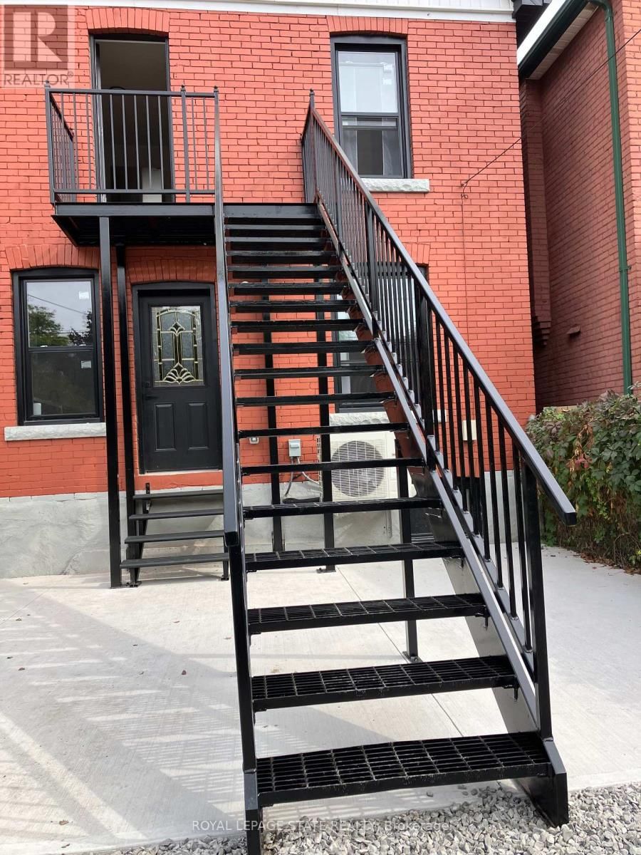 15 BARNESDALE AVENUE NORTH Image 48