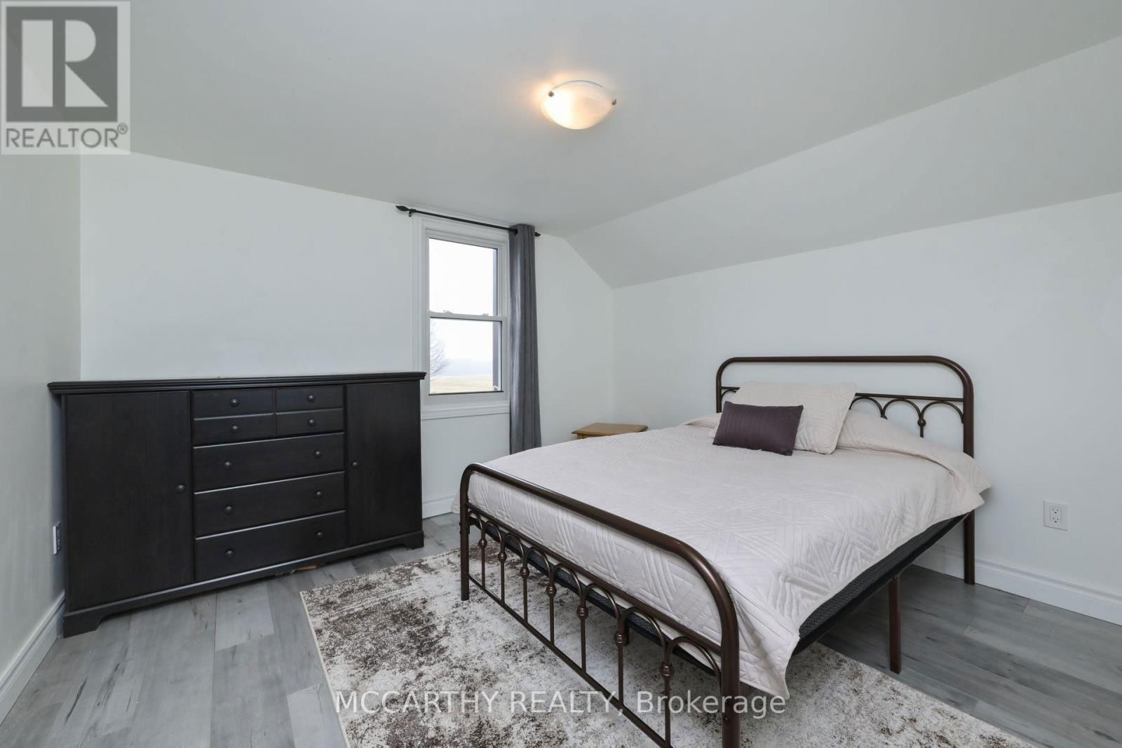 436139 4TH LINE Image 23