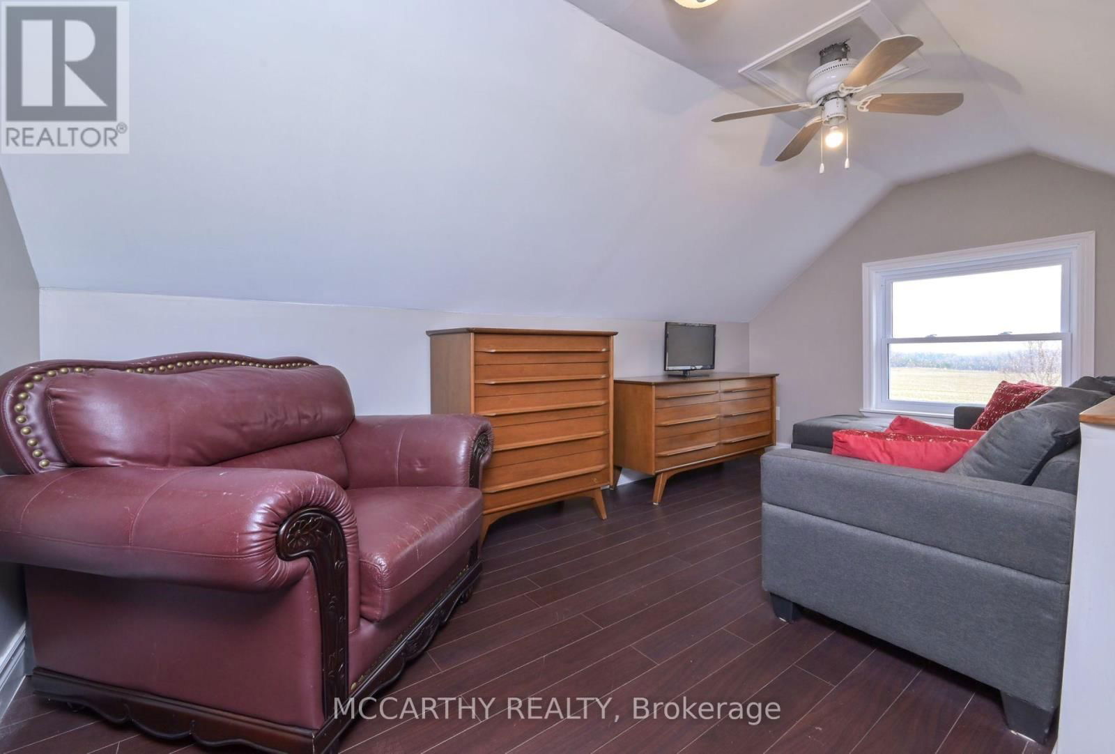 436139 4TH LINE Image 38