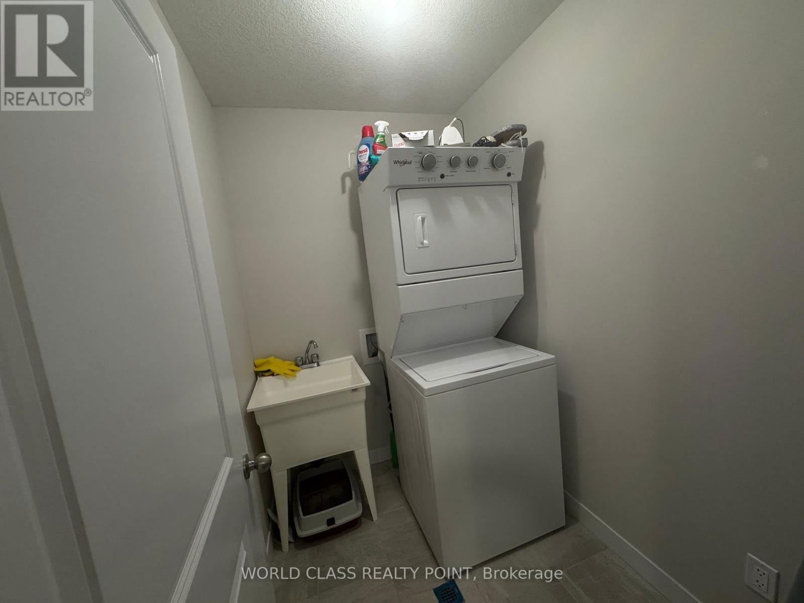3 - 160 STANLEY STREET Image 14
