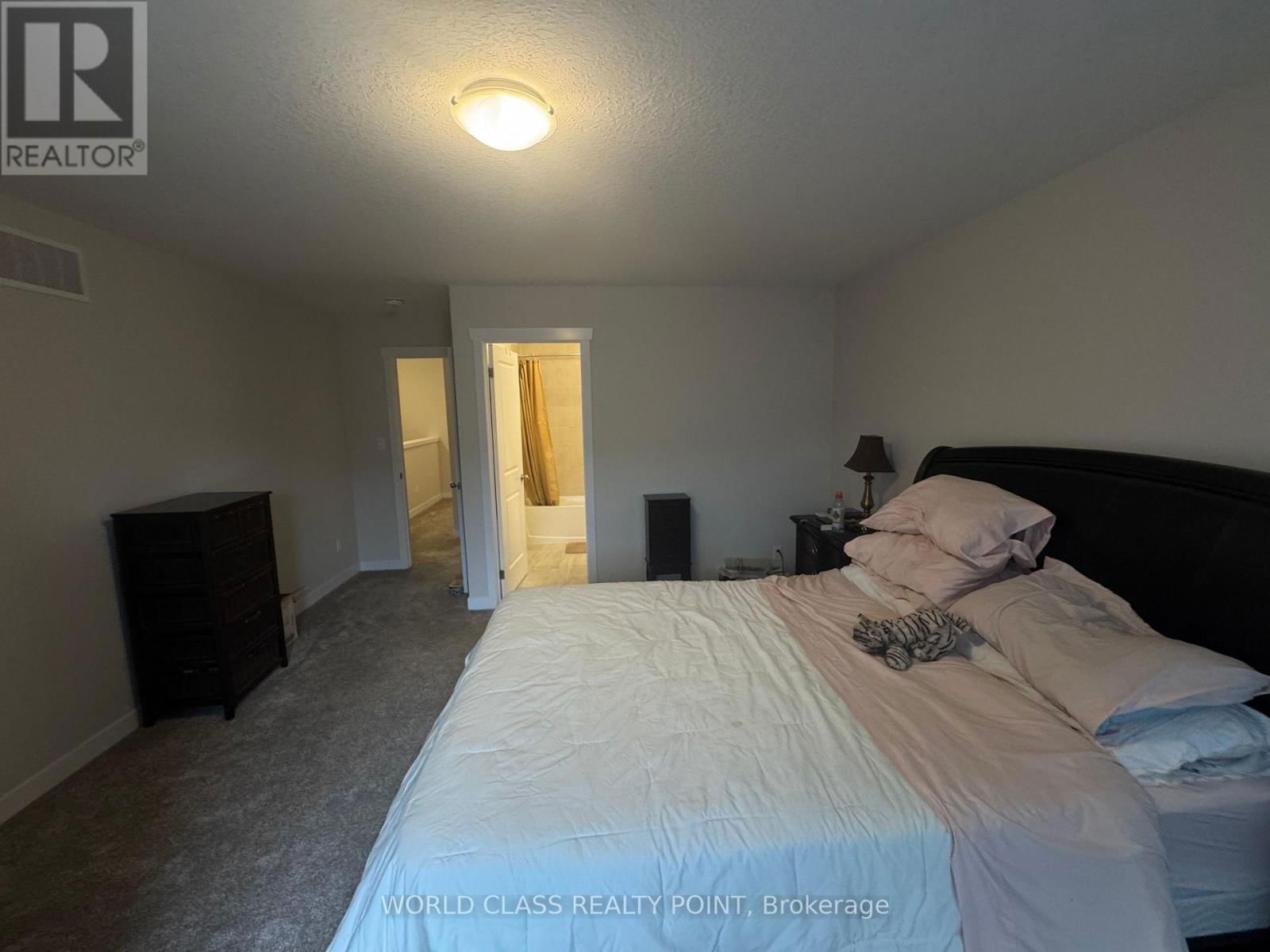 3 - 160 STANLEY STREET Image 16