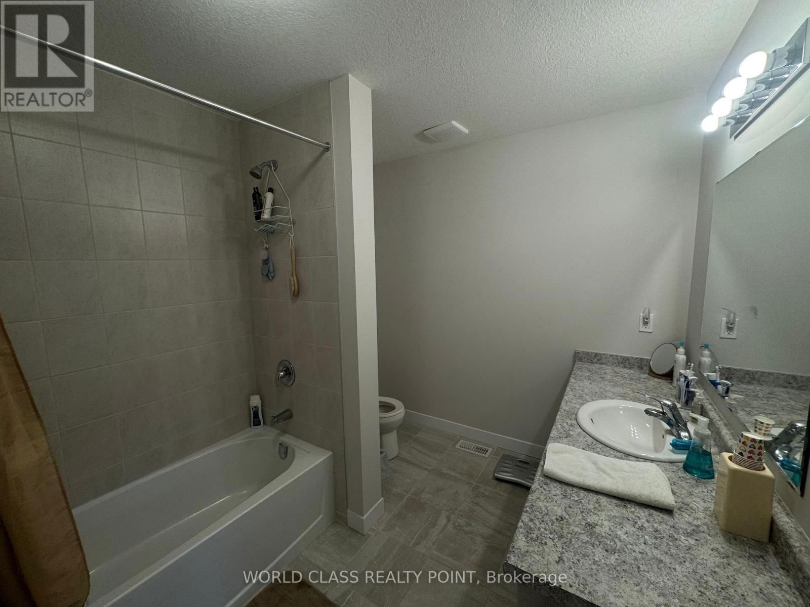 3 - 160 STANLEY STREET Image 17