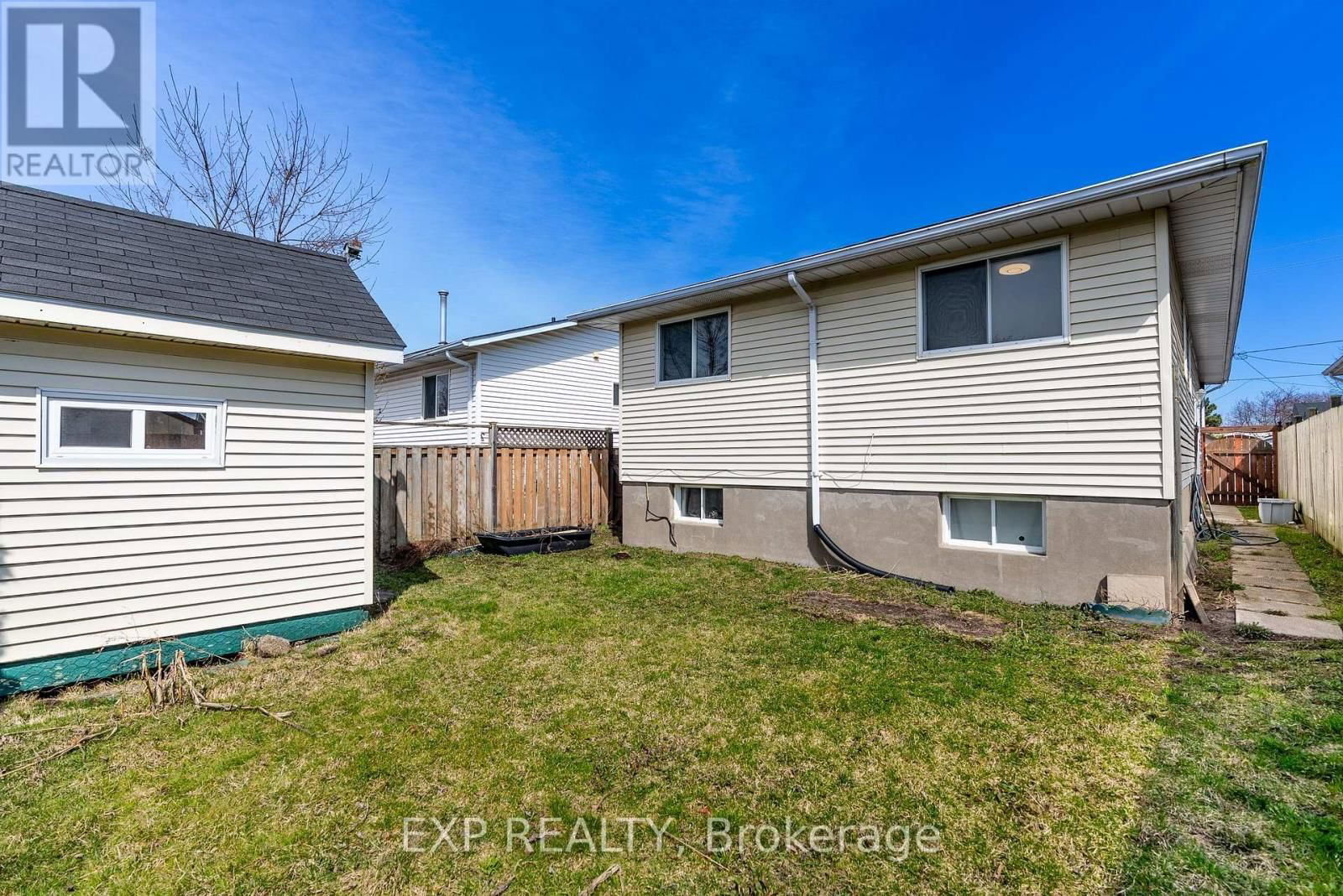 LOWER - 90 COMMERCIAL STREET Image 20
