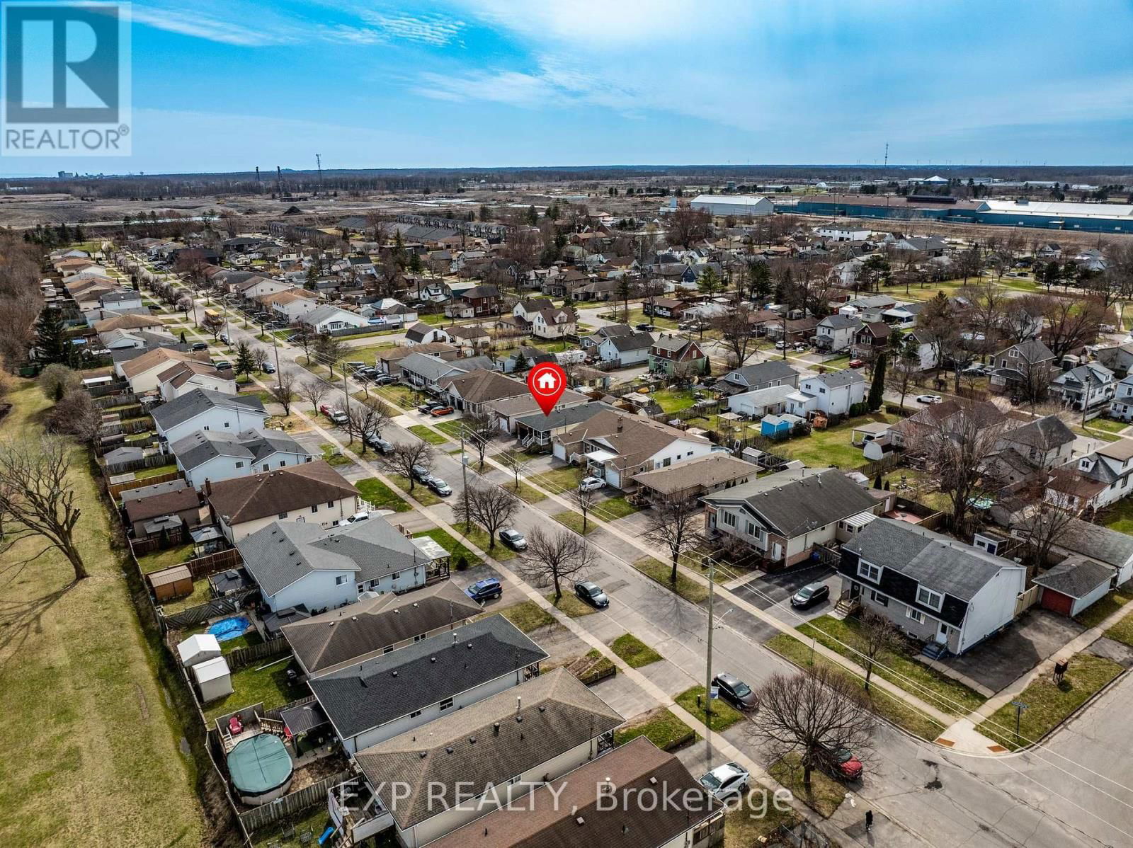 LOWER - 90 COMMERCIAL STREET Image 3