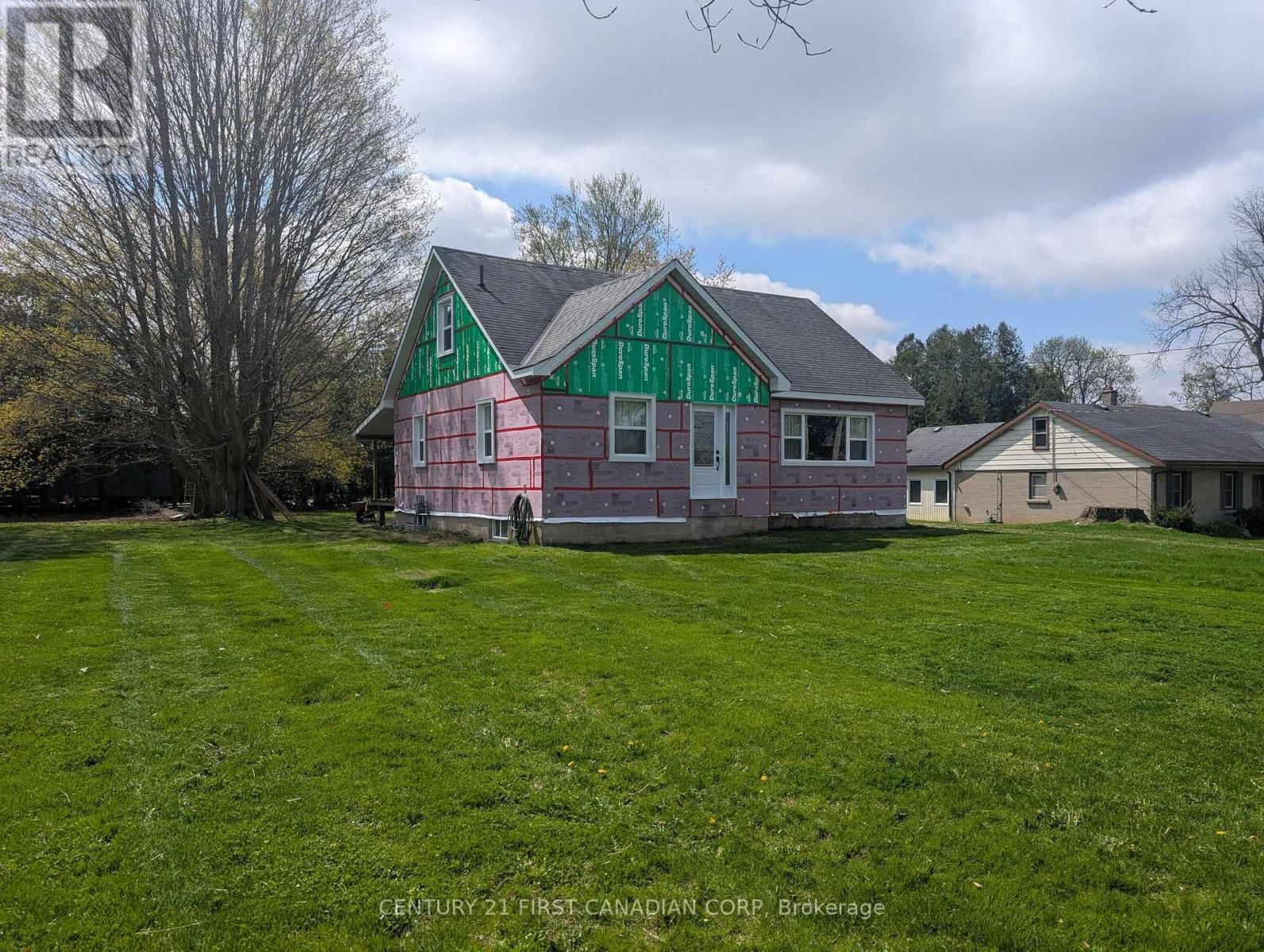 211 KING EDWARD STREET Image 3