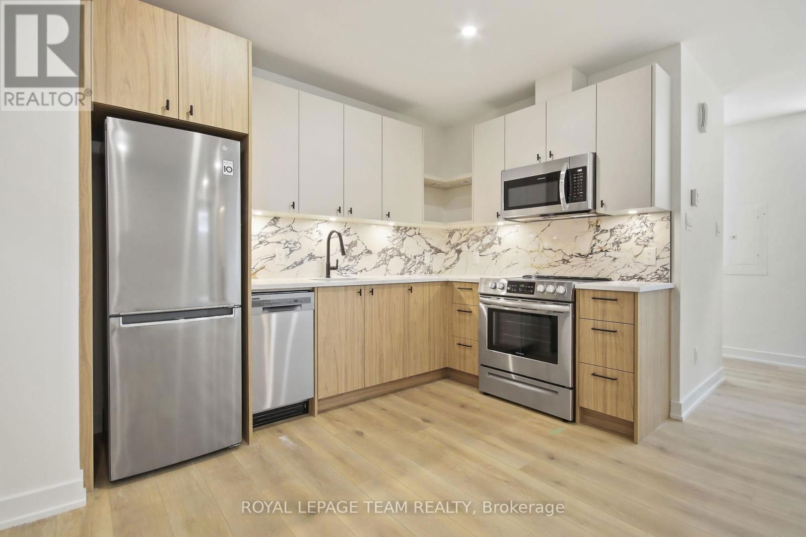 B/B2 - 241 BREEZEHILL AVENUE SOUTH Image 39