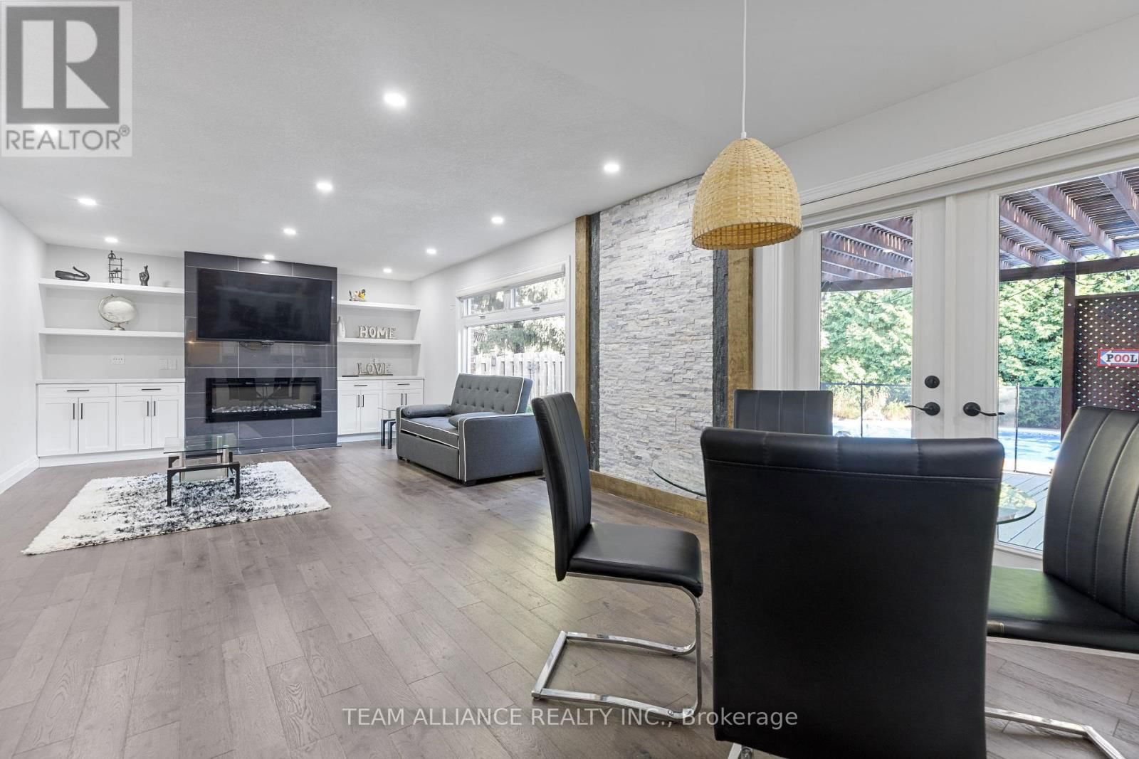 167 SUNNYSIDE DRIVE Image 10