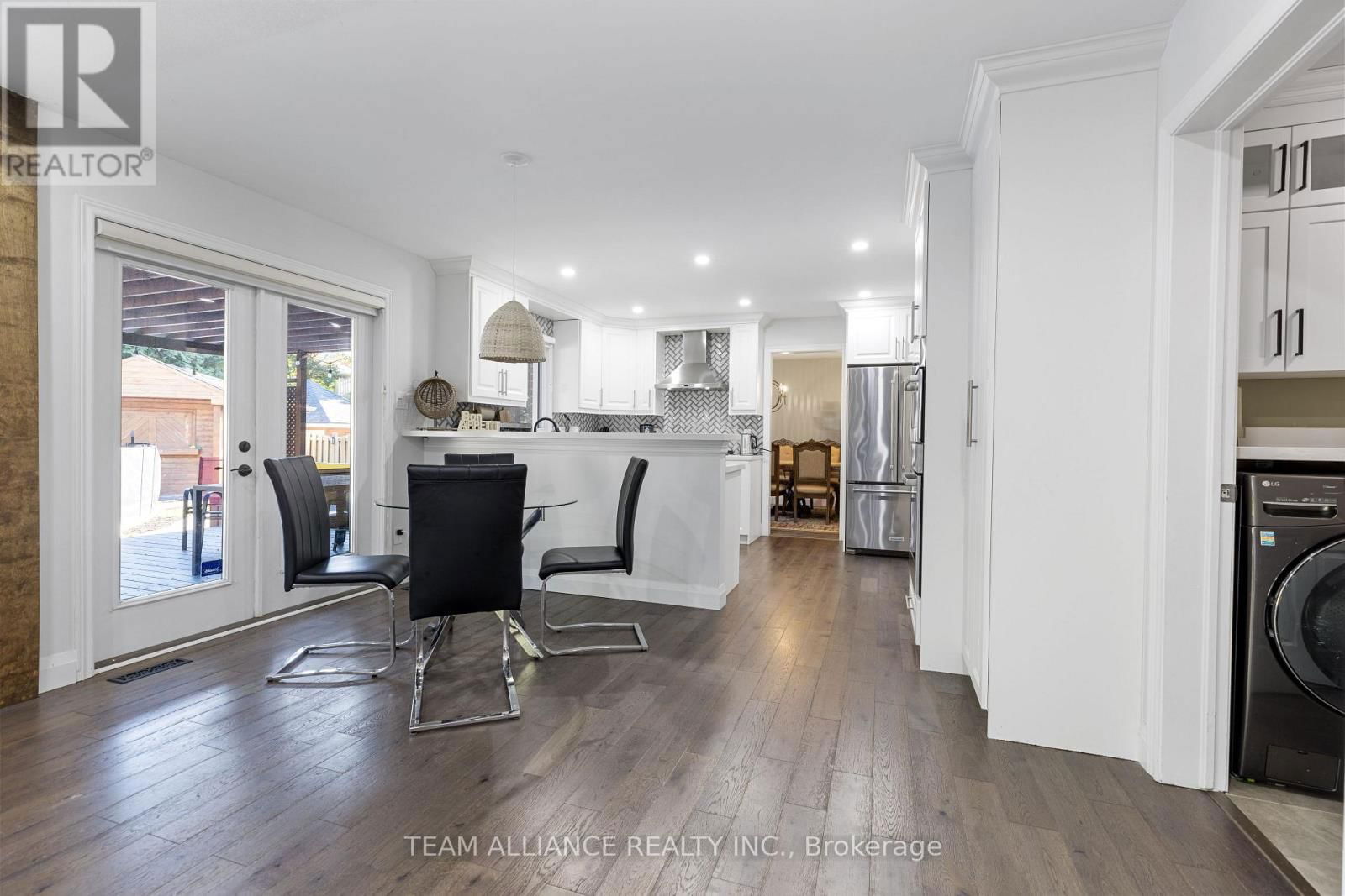 167 SUNNYSIDE DRIVE Image 12