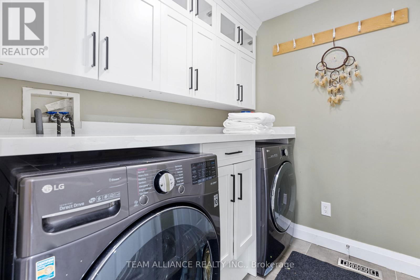167 SUNNYSIDE DRIVE Image 13