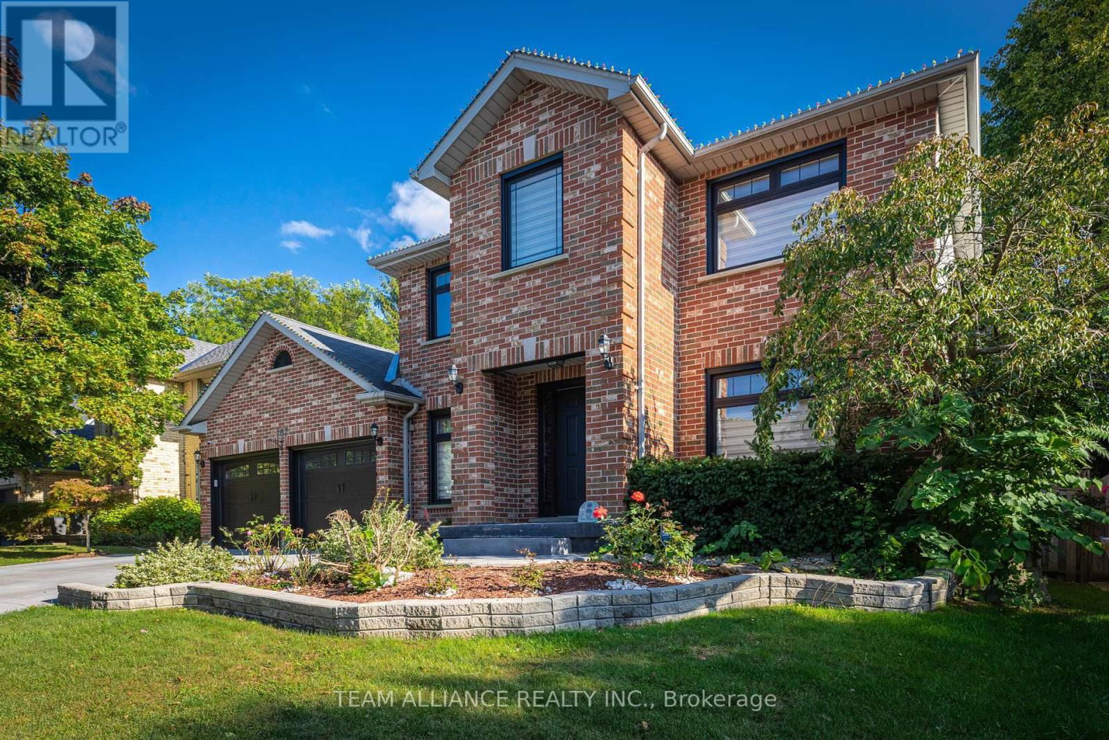 167 SUNNYSIDE DRIVE Image 2