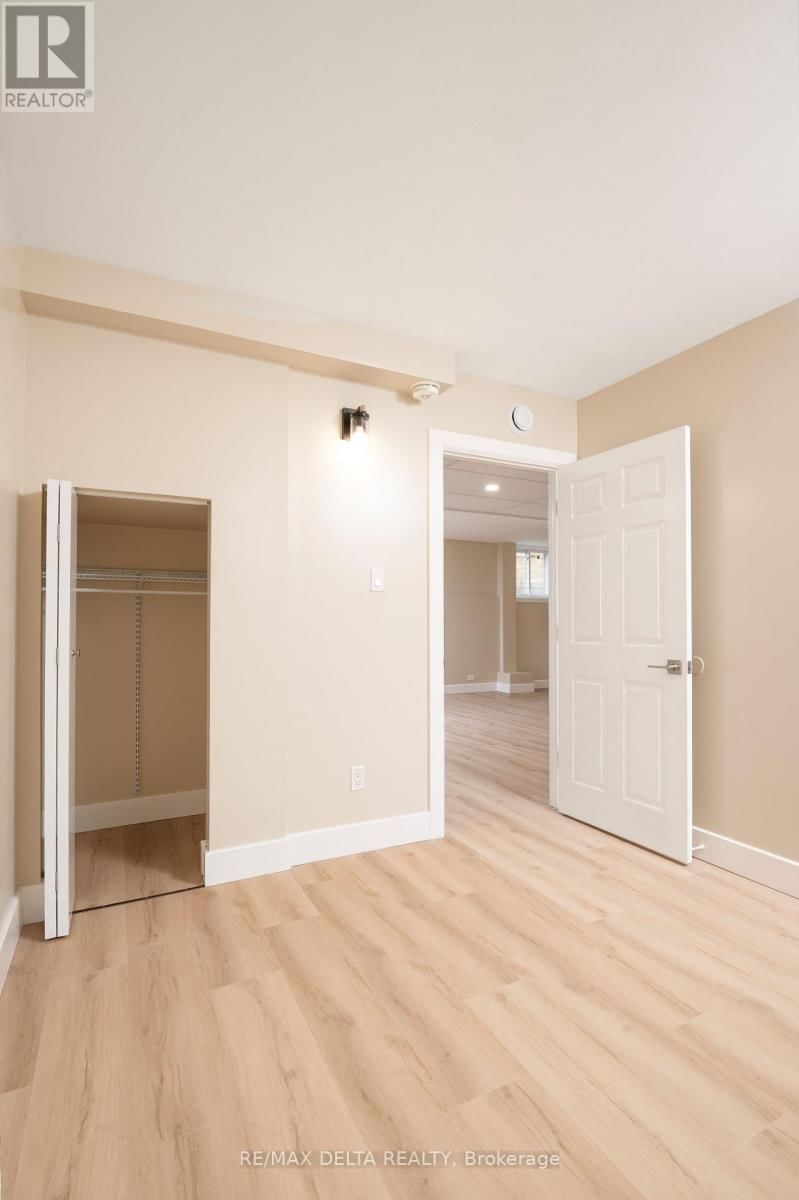 981 LOLA STREET Image 11
