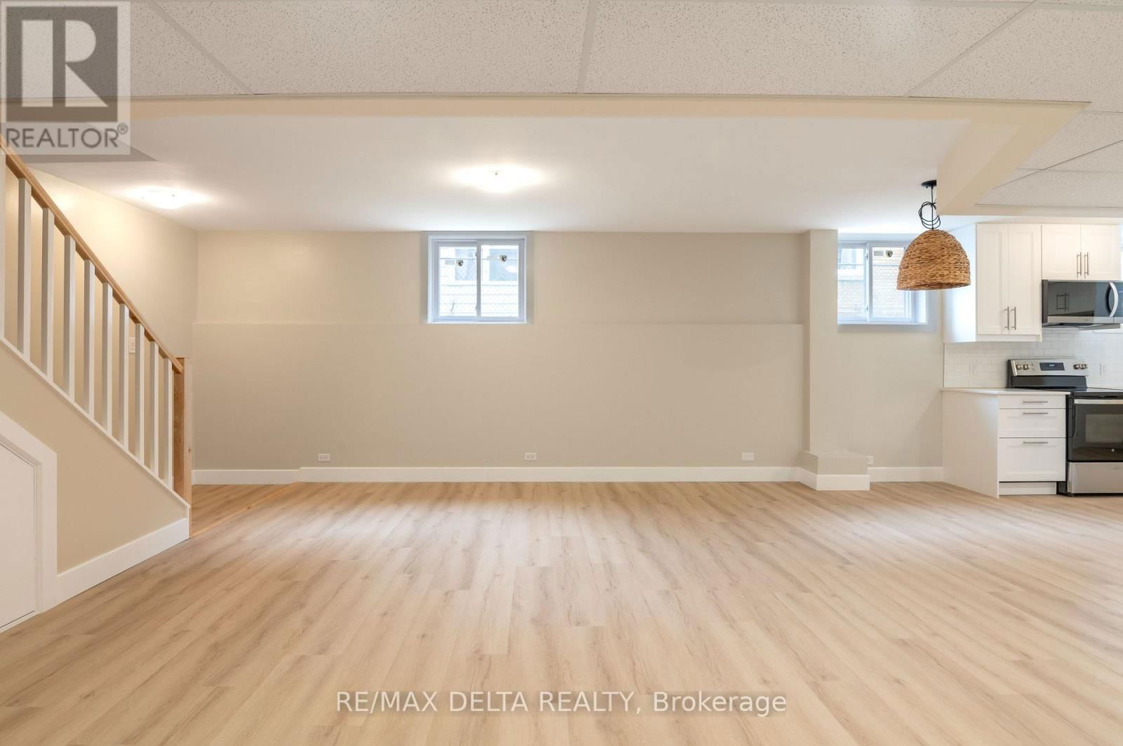 981 LOLA STREET Image 13