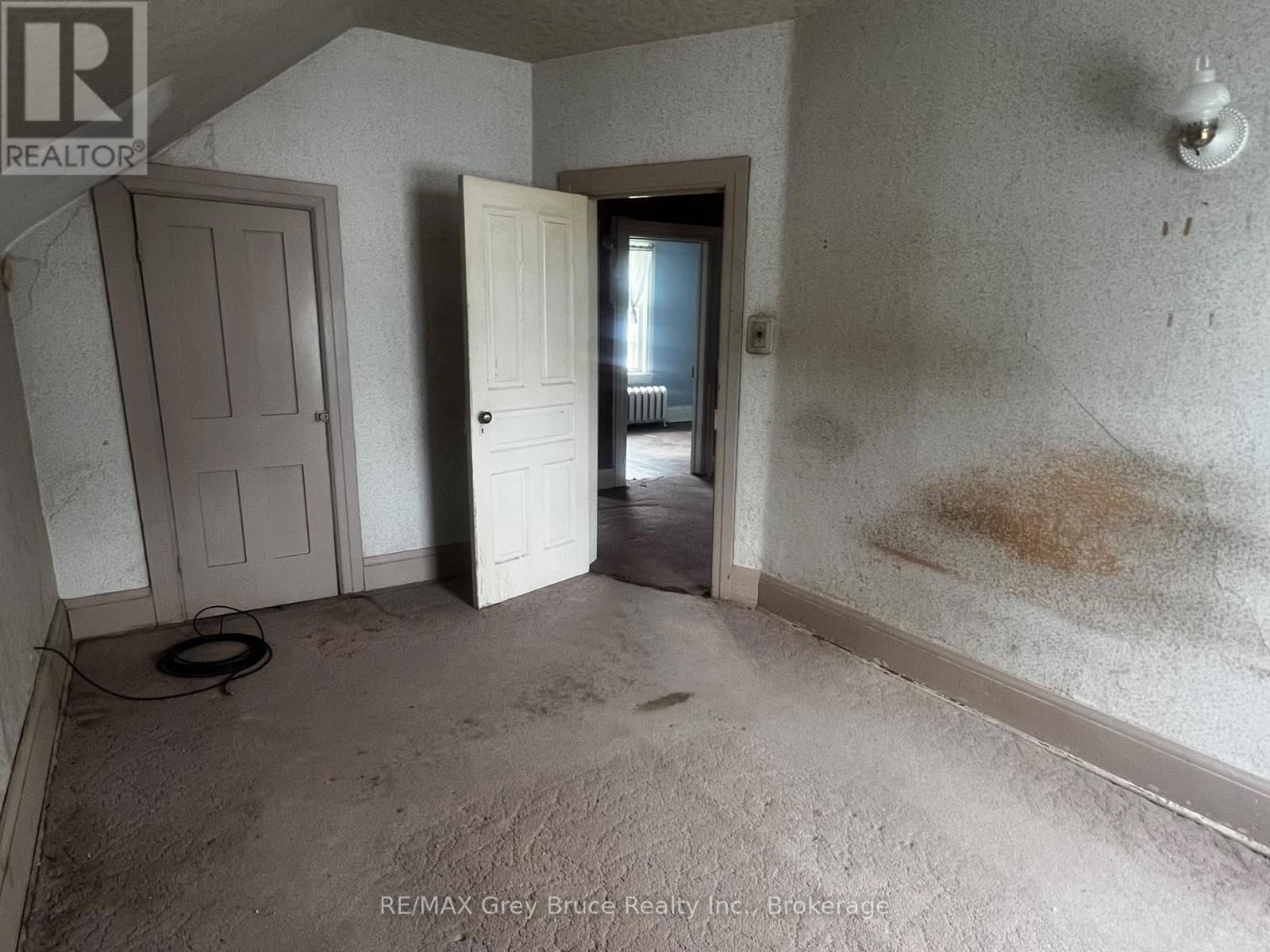 10179 6 HIGHWAY Image 26