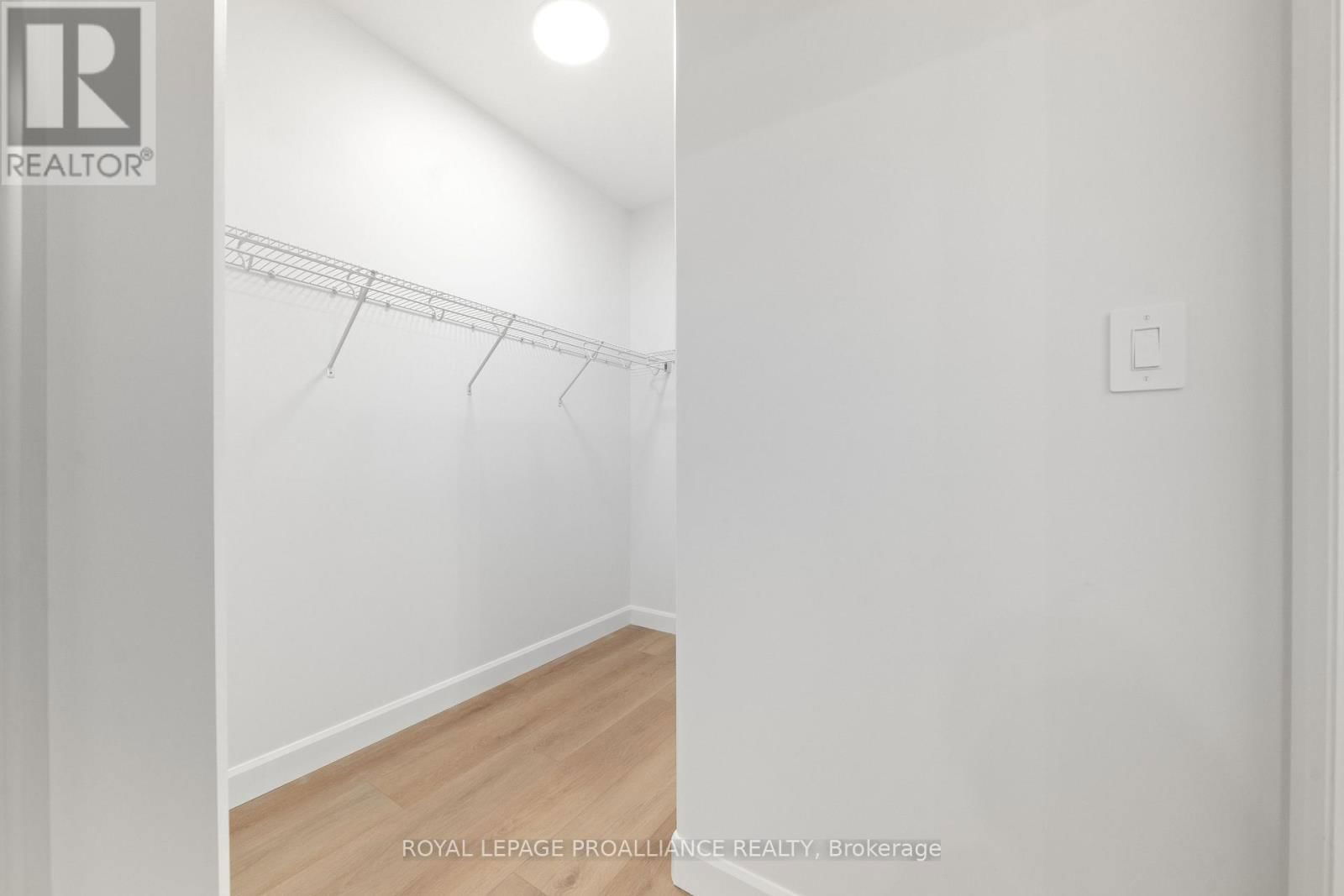 23 SCHMIDT WAY Image 22