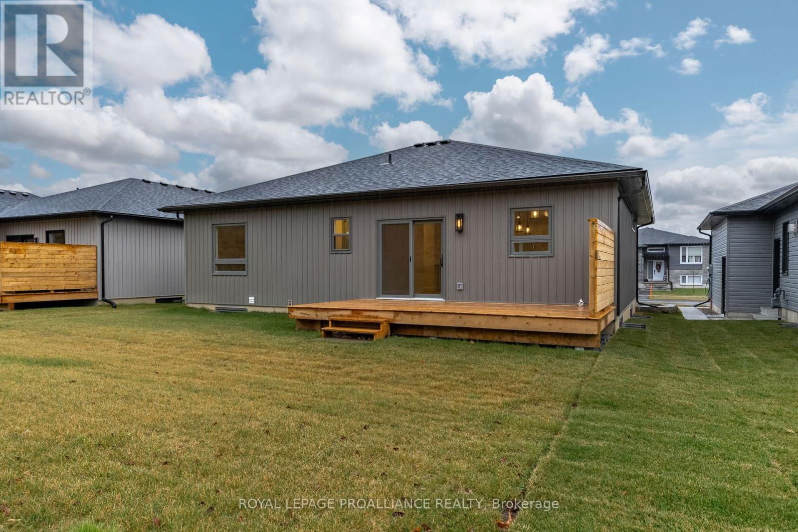 23 SCHMIDT WAY Image 35