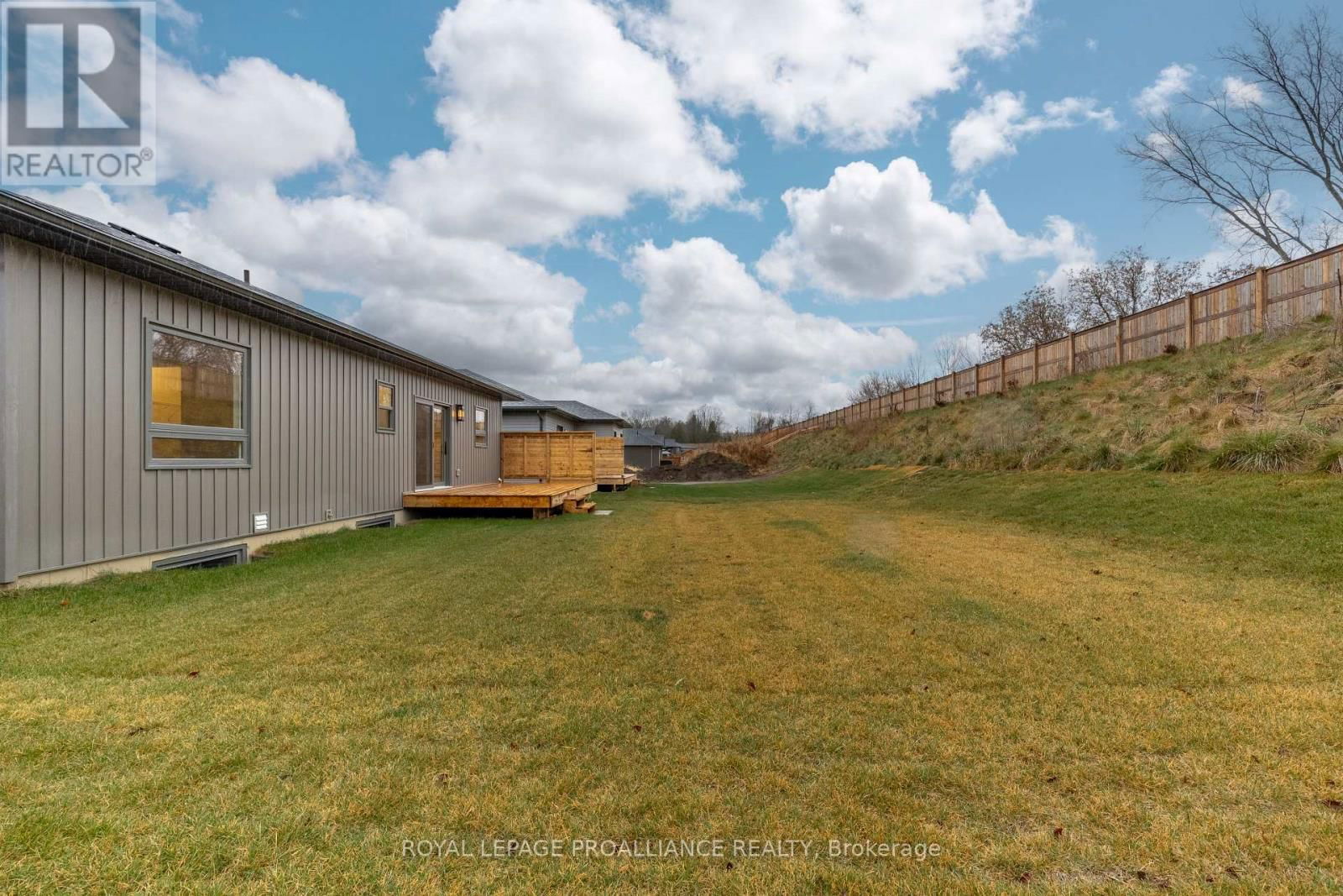 23 SCHMIDT WAY Image 37