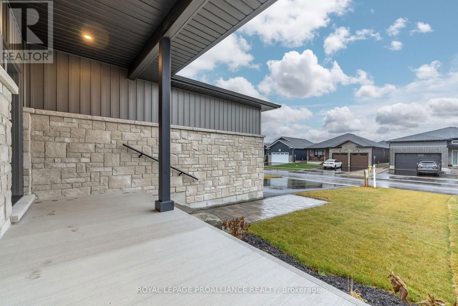 23 SCHMIDT WAY Image 6