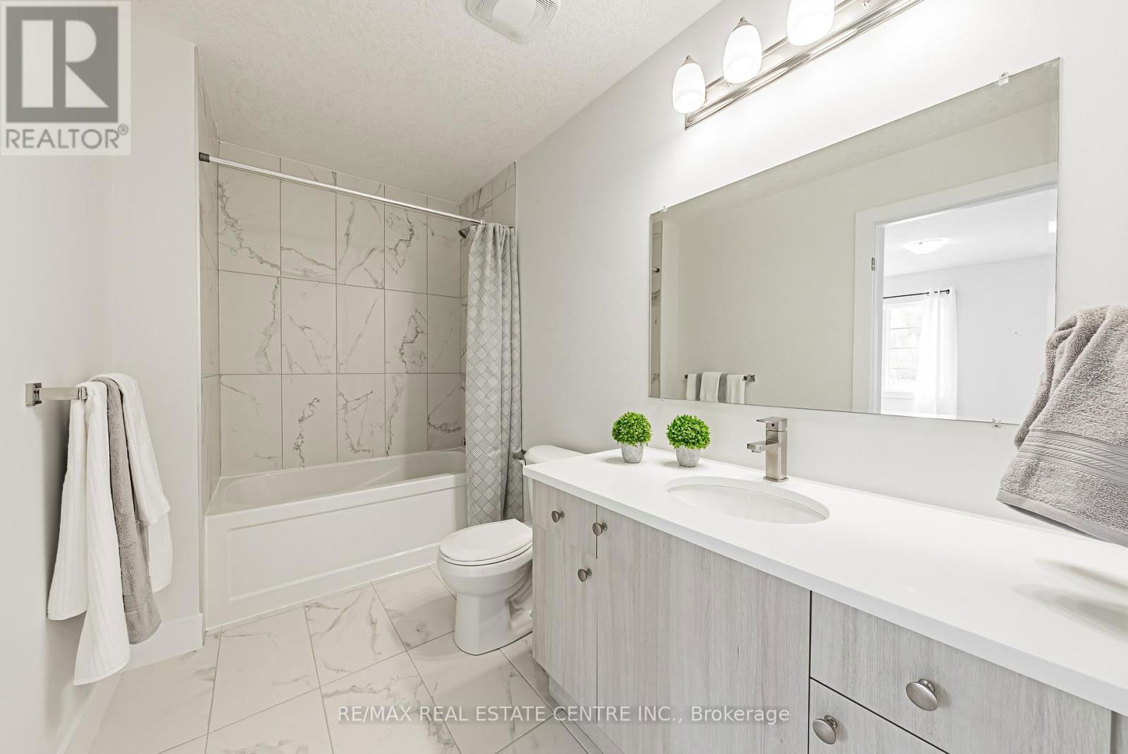 204 BENNINGER DRIVE Image 33