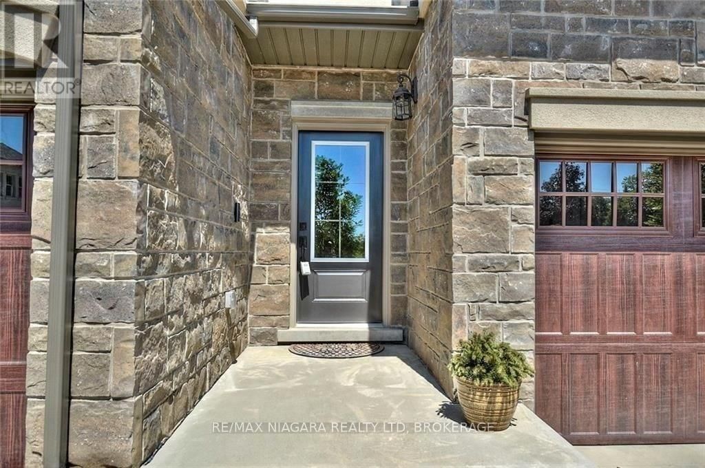 6 ST. ANDREWS LANE SOUTH Image 3