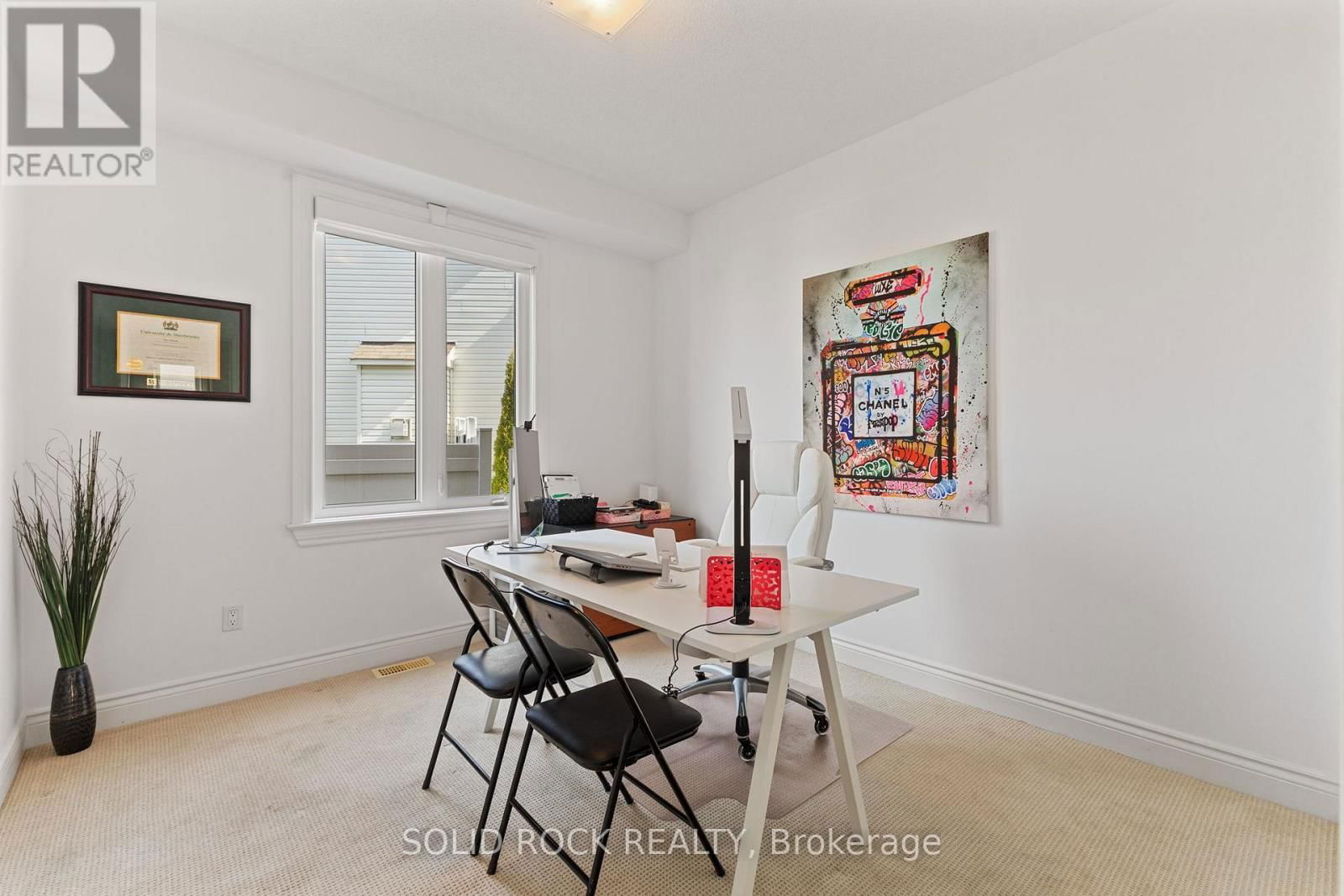 422 MERCURY STREET EAST Image 16