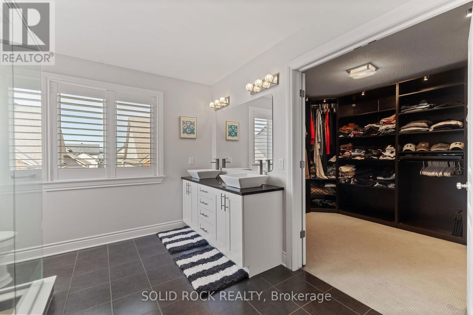 422 MERCURY STREET EAST Image 26