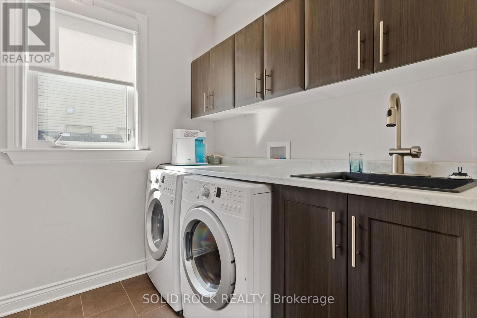 422 MERCURY STREET EAST Image 31