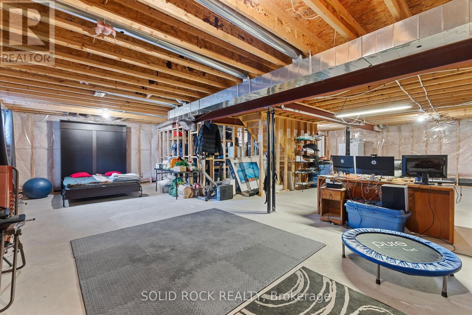422 MERCURY STREET EAST Image 34