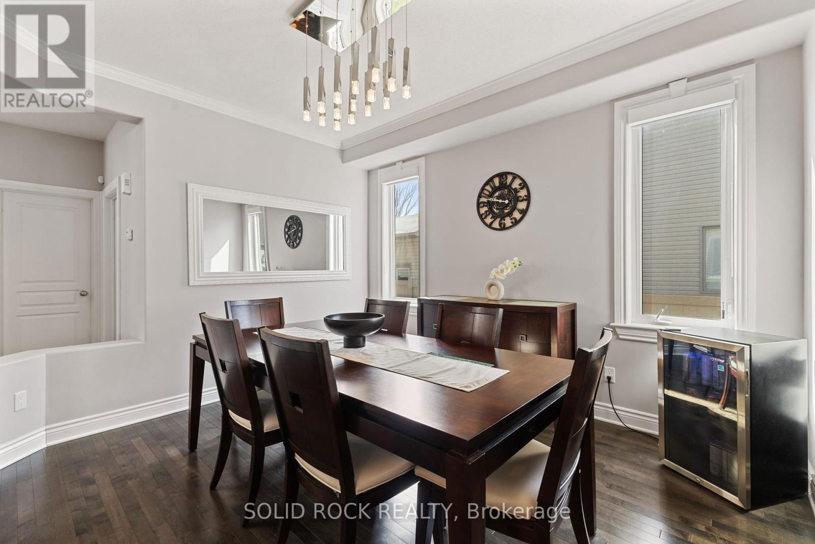 422 MERCURY STREET EAST Image 7