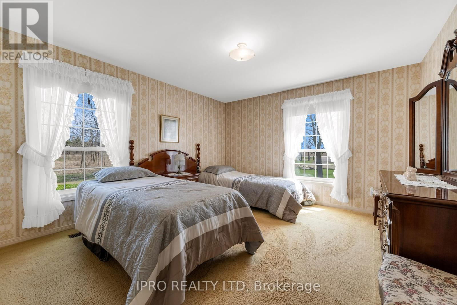 40764 FORKS ROAD Image 24