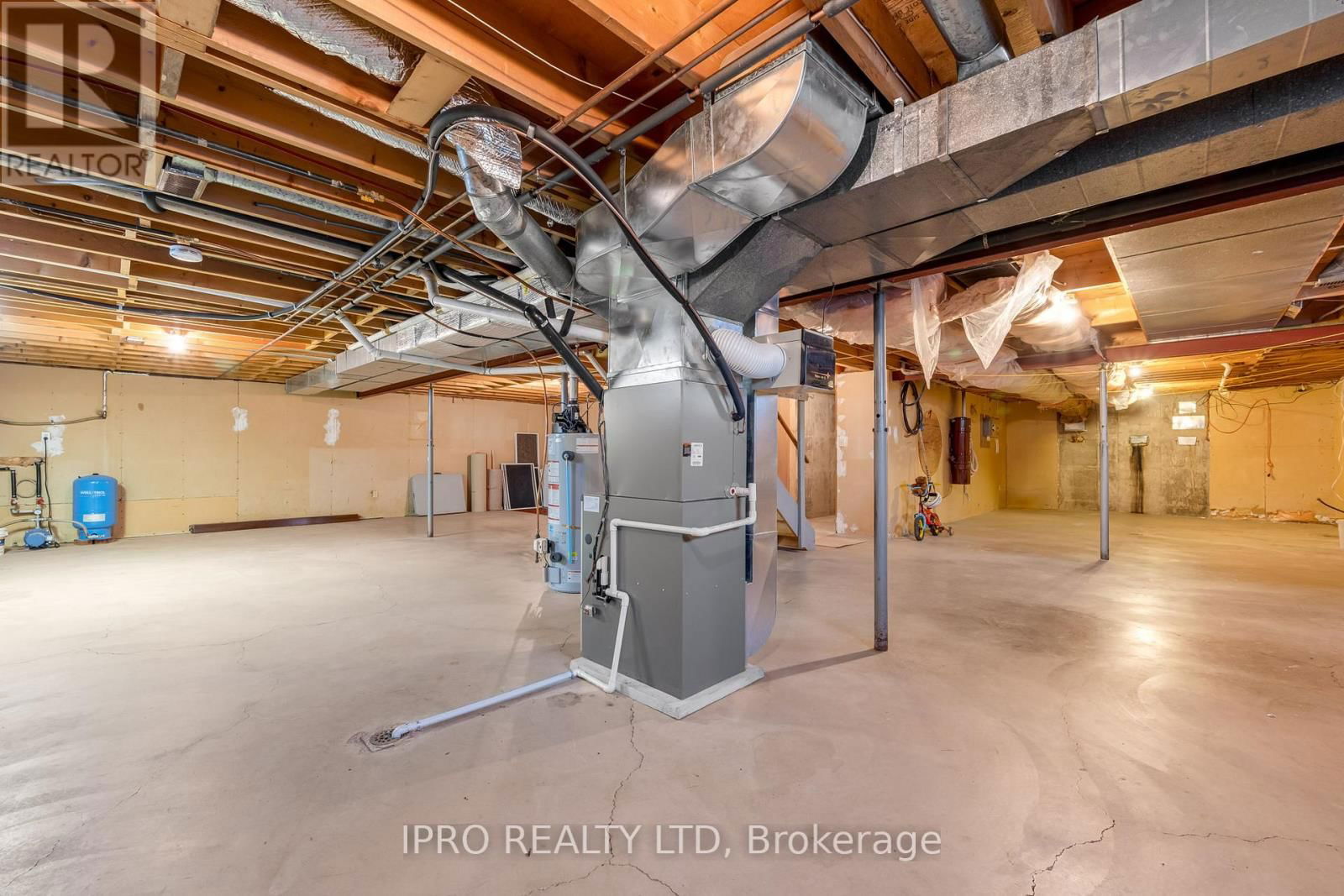 40764 FORKS ROAD Image 28