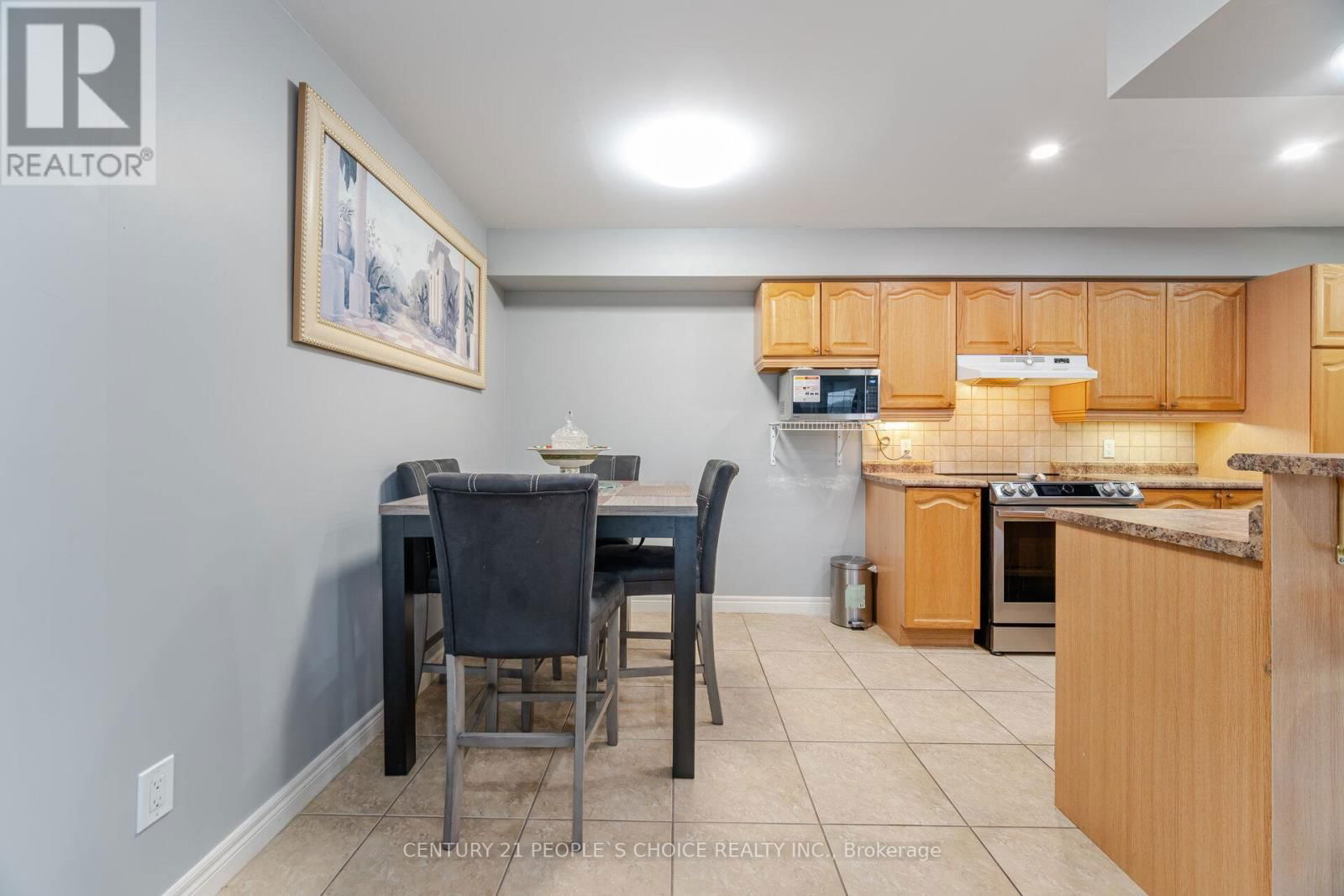 308 - 990 GOLF LINKS ROAD Image 14