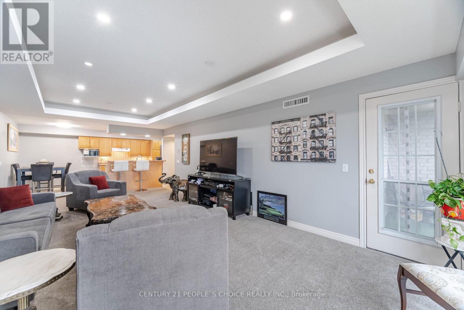 308 - 990 GOLF LINKS ROAD Image 19