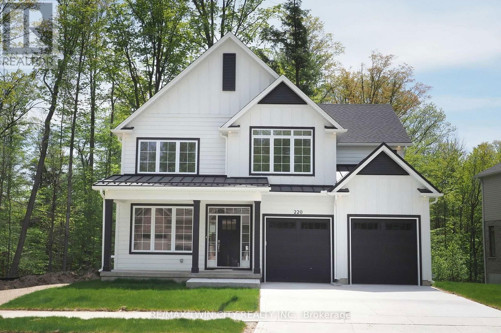 220 JEFFREY PLACE Image 1