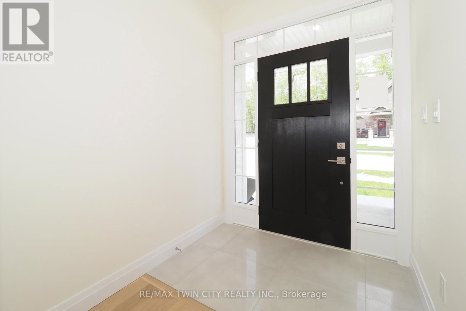 220 JEFFREY PLACE Image 2